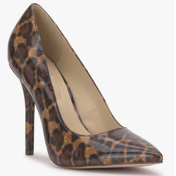Jessica Simpson: Women's Levila Pump - Picture 1 of 8